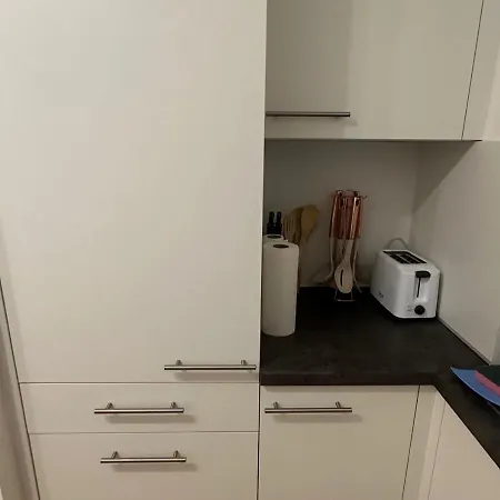 Cozy Two-room Near Vic Apartment Vienna