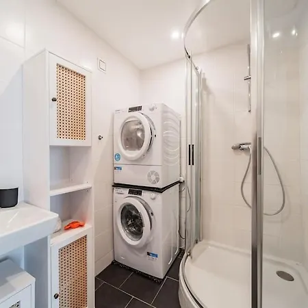 Apartment 117 M² Near Nussdorferstrasse