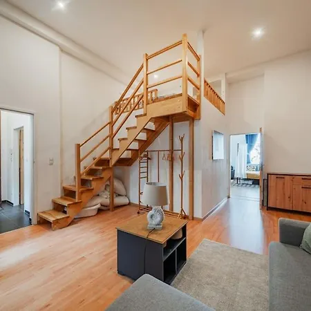 Apartment 117 M² Near Nussdorferstrasse *