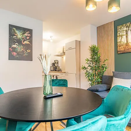 Charming 1br, Steps From Reumannplatz U1 * Bécs