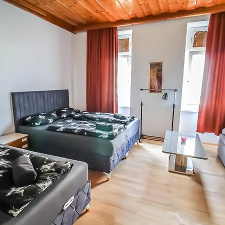 Big At Pragerstrasse Apartment *