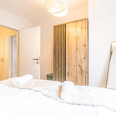 Apartman Charming 1br, Steps From Reumannplatz U1 *