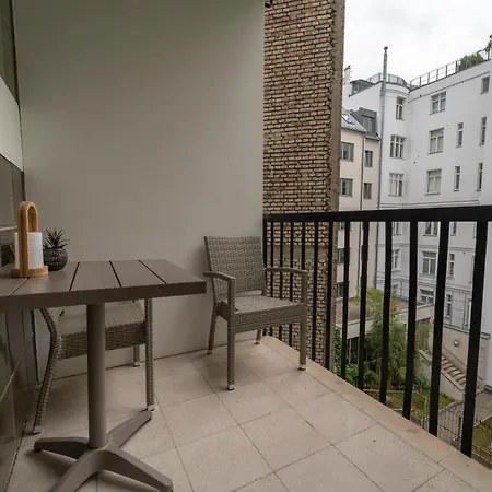 Apartment Pakat Residences