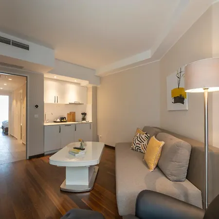 Pakat Residences Apartment *