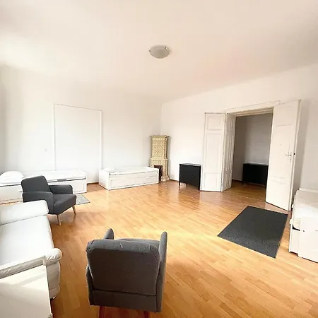 Prater City Hostel
