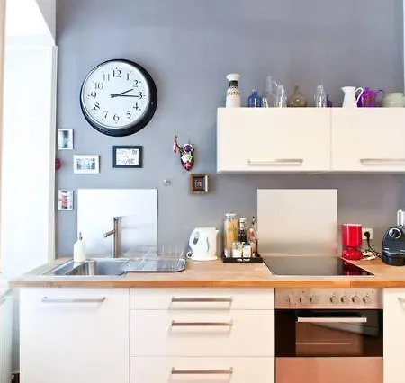 Sweet Apartment *