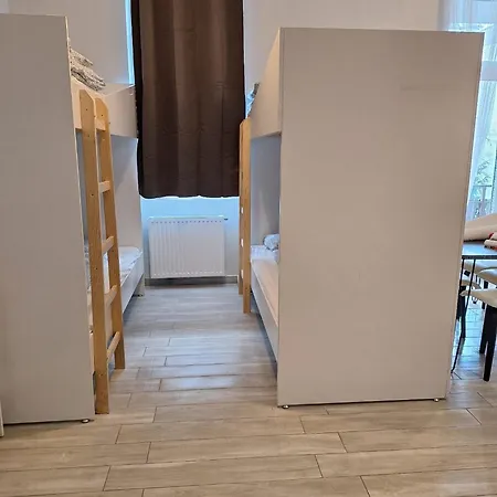 Betariel'com Donau Zentrum Apartment