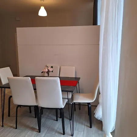 Betariel'com Donau Zentrum Apartment *