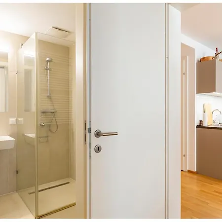 Guest house In Luxury Apartment, Near Hauptbahnhof *