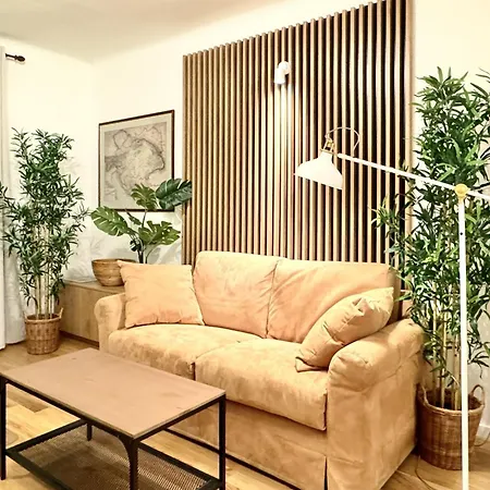 Apartment Newly Renovated At Yppenplatz *