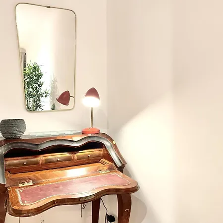 Newly Renovated At Yppenplatz Apartment Vienna