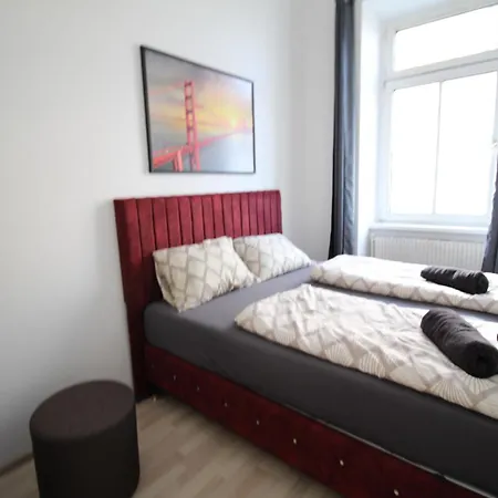 Apartment Big At Pragerstrasse