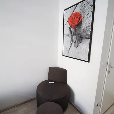 Big At Pragerstrasse Apartment
