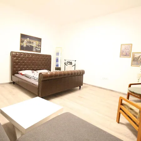 Big At Pragerstrasse Apartment *