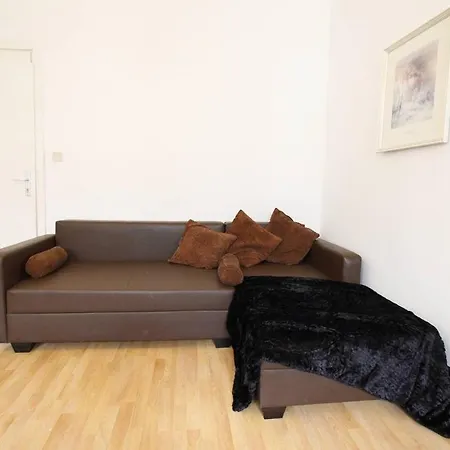 Homestay Comfortable Near Schonbrunn Palace Vienna