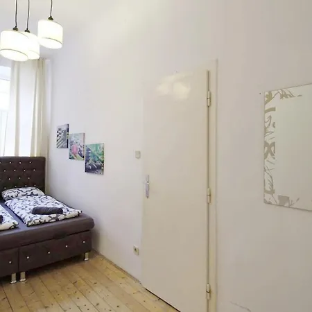 Comfortable Near Schonbrunn Palace Vienna