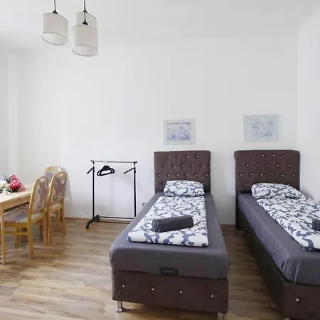 Homestay Comfortable Near Schonbrunn Palace Vienna