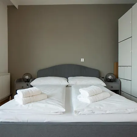Belvedere Terrace Apartment: Central Retreat