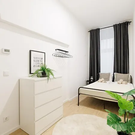 Style By Home2 Hostel *