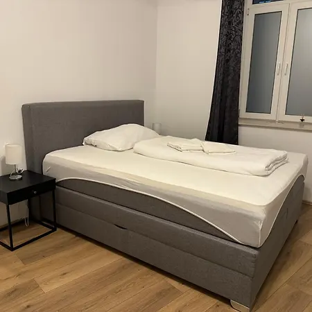 Stayeasy A#1 Apartment