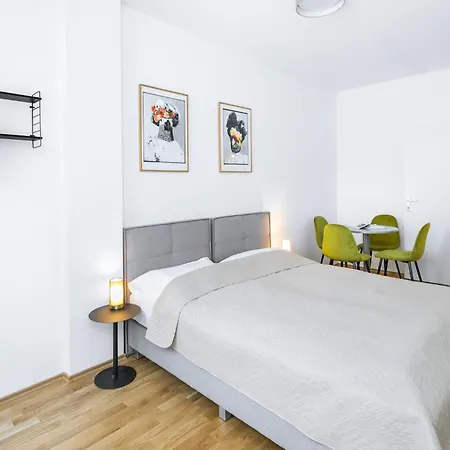 Pappagallo Apartment *