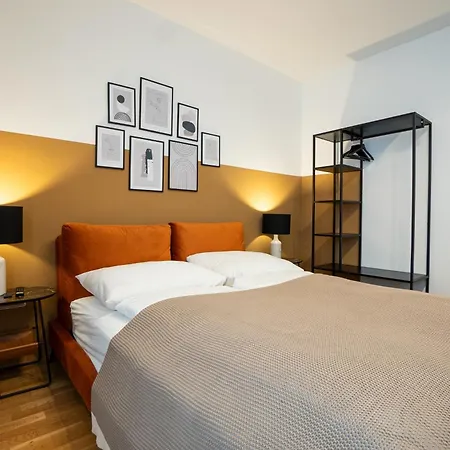 Apartment Stylish Modern In Location *