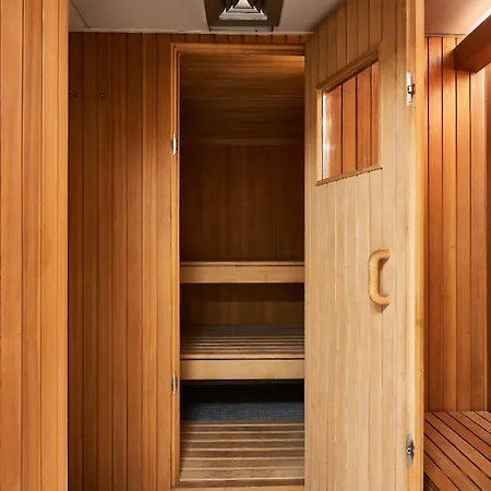 Apartment Prestige Luxury Haven W Free Parking And Sauna *