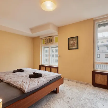 Prestige Luxury Haven W Free Parking And Sauna *