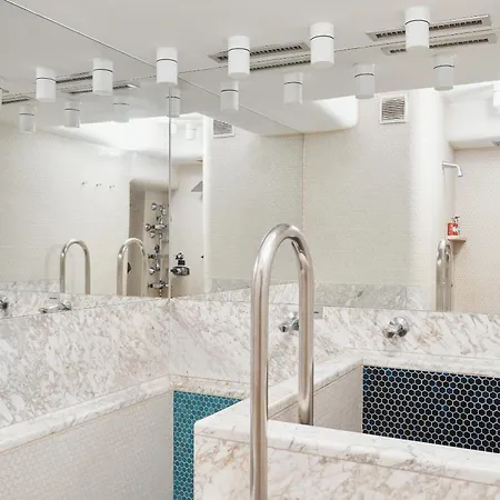Prestige Luxury Haven W Free Parking And Sauna *