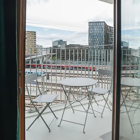 Decorous Cozy View