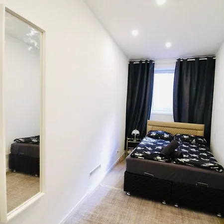 Luxury In Praterstern Area
