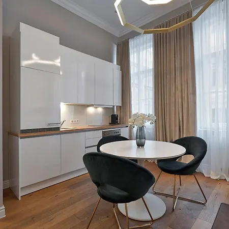 Garnisongasse - Luxurious Close To The Centre Apartment *