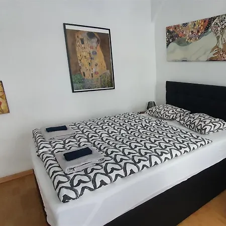Msq Diana - 10 Min From Center - Free Coffee And Tea - High Speed Internet Apartamento *