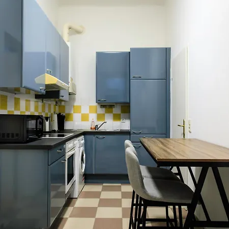 Royal-haven Apartment *