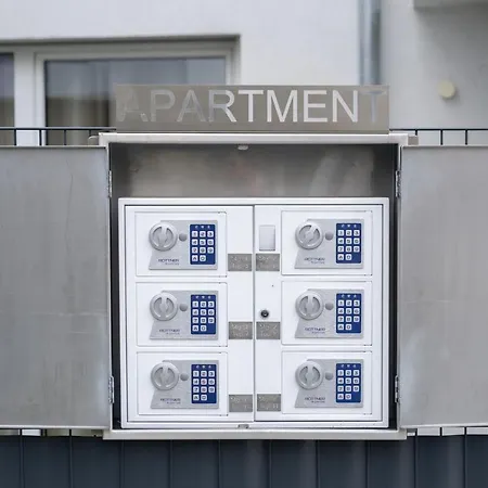 Apartment Modern With Big Balcony Near City Center