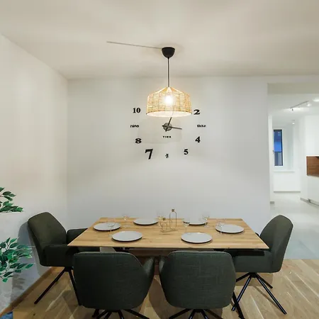 Zoder Apartament *