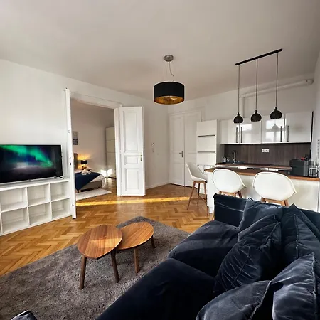 Luxury 3 Bedroom Near Schoenbrunn Palace *