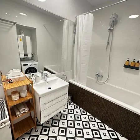 Luxury 3 Bedroom Near Schoenbrunn Palace Apartment *