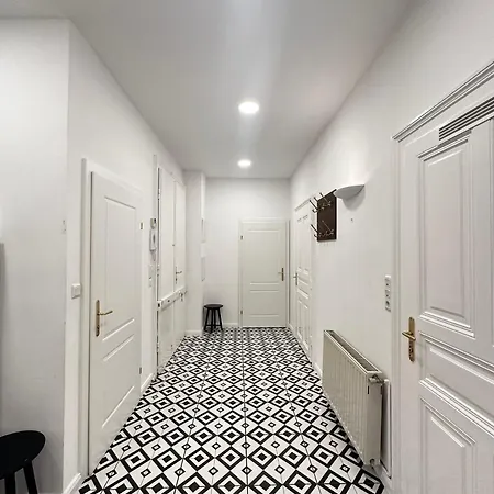 Apartment Luxury 3 Bedroom Near Schoenbrunn Palace Vienna