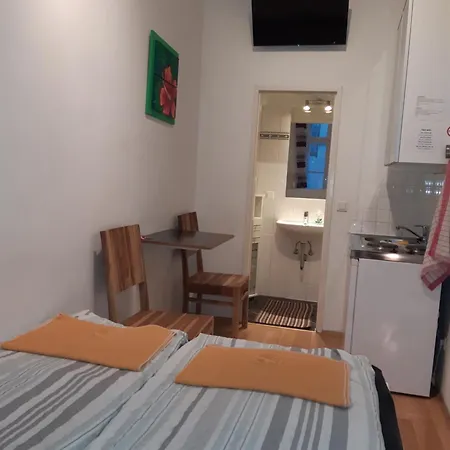 Dahlia Apartment