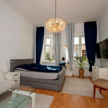 Home Suites Home Vienna