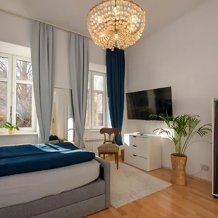 Home Suites Home * Vienna