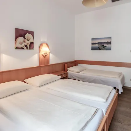 Hotel Admiral 3*