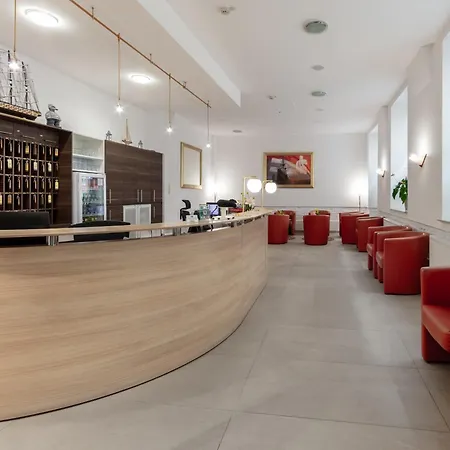 Hotel Admiral 3*