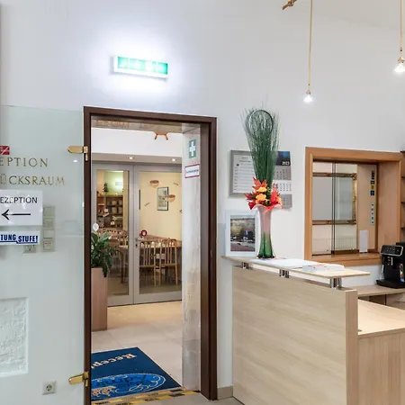 Admiral Hotel 3*