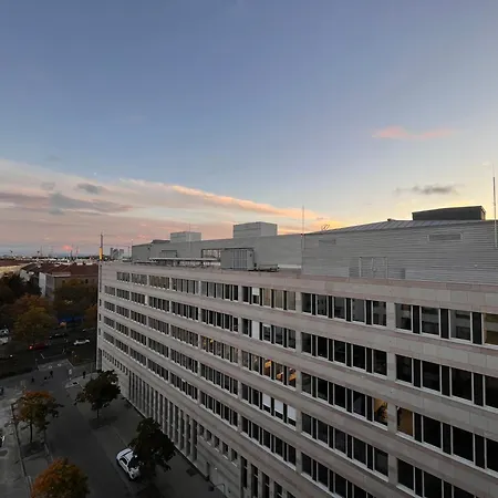 Feelhome-prater-ausblick-terrasse-6 Gaeste-wifi-smart Tv * Vienna