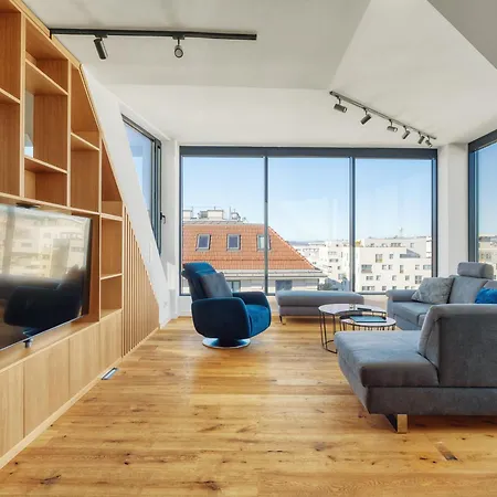 Nook Zehn & Loft By Irundo