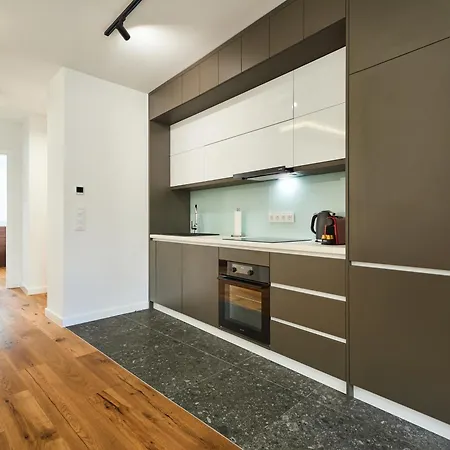 Nook Zehn & Loft By Irundo