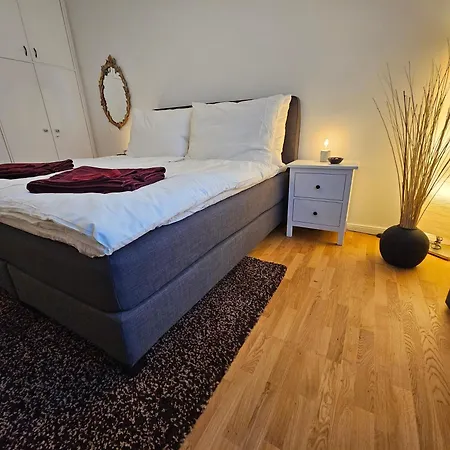 Yuki's Place - Design - Trade Fair - Wu Campus - Downtown - Subway Apartment *