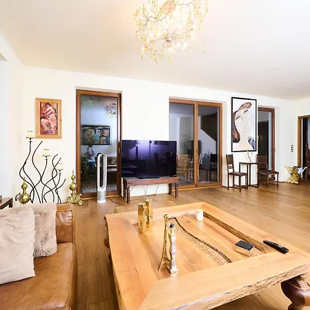 Apartment Art Sievering Vienna